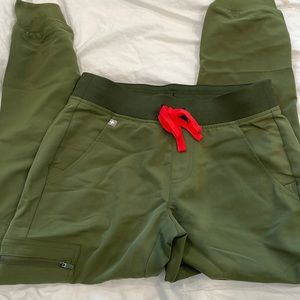 NWT! Figs Zamora Joggers